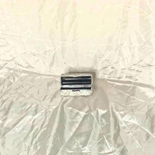 Lade das Bild in den Galerie-Viewer, Exclusives Lippenstiftetui