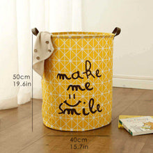 Lade das Bild in den Galerie-Viewer, Make Me Smile Wäschekorb